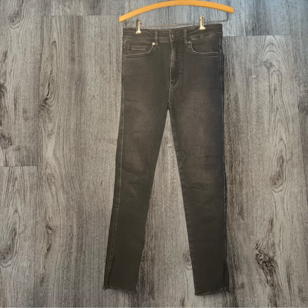 We The Free Black Skinny Jeans Raw Hem Distressed‎